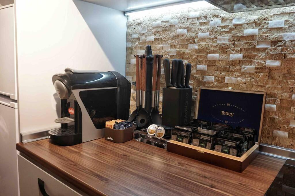 New Luxury 3-Bedroom Apartment Σεγκόβια Εξωτερικό φωτογραφία