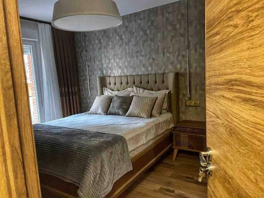 New Luxury 3-Bedroom Apartment Σεγκόβια Εξωτερικό φωτογραφία